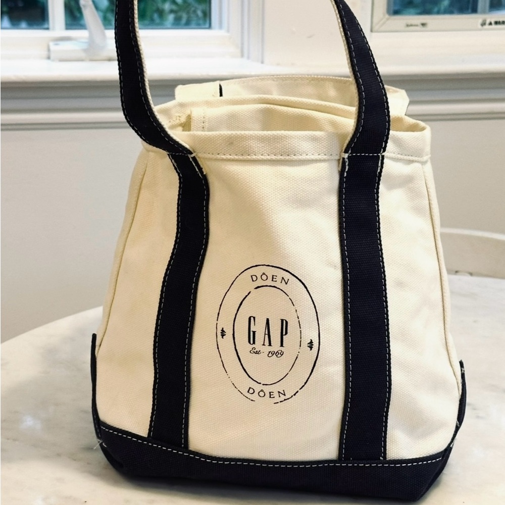 Doen Canvas Tote in Cream and Navy mini size - Picture 5 of 5